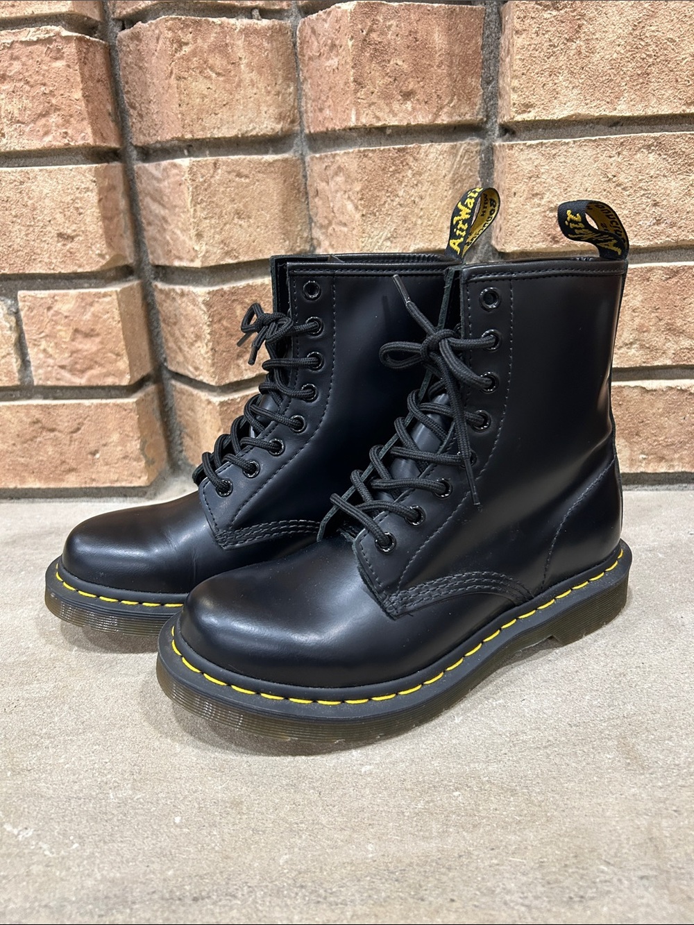 Dr. Martens 11821 Doc’s DM’s Doc Martens Women’s size 7